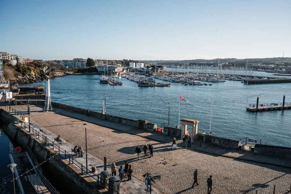 Guernsey Estate, Succession & Intergenerational Wealth Planning Coordination, Guernsey – Coutts Consultants
